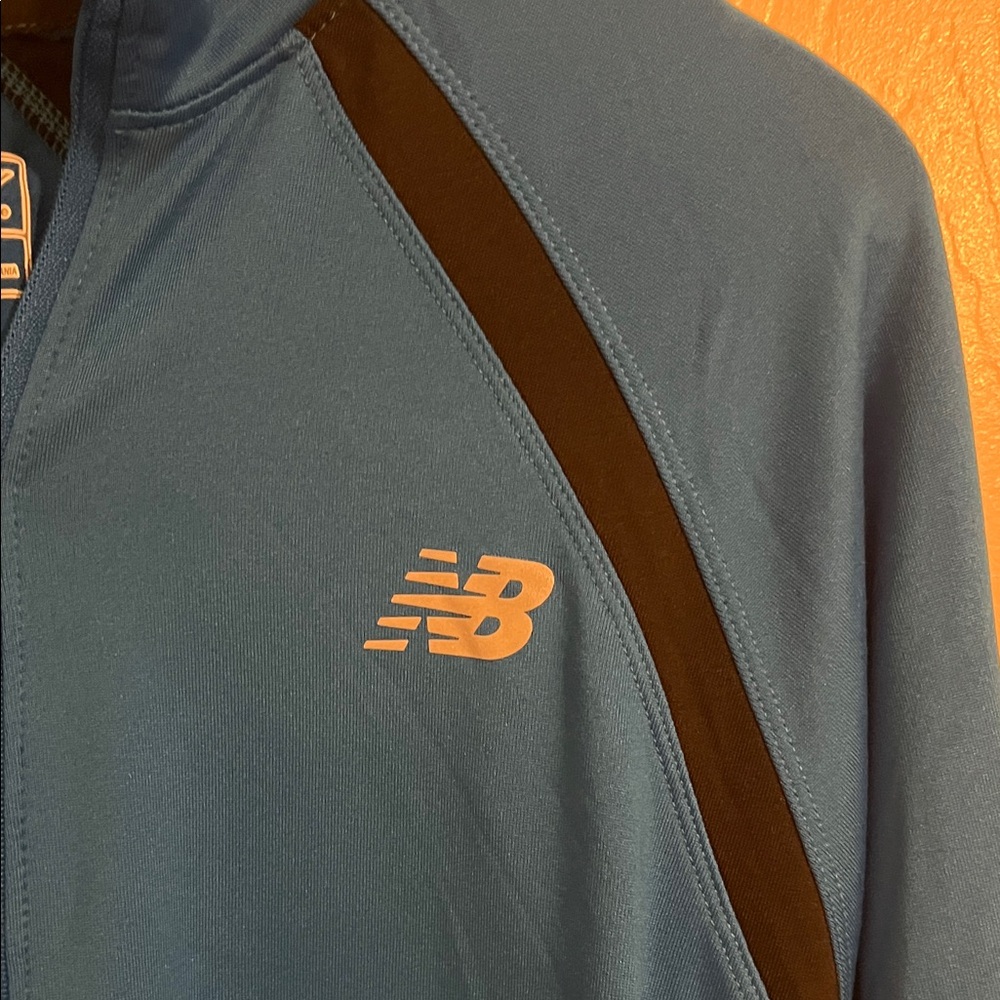 New Balance Men's Performance Blue Jacket Athletic Sporty Blokecore Fitness - Picture 3 of 8